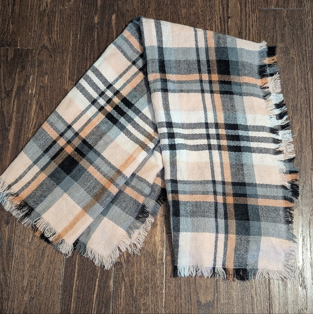 Apt 9 Blanket Scarf Plaid Blush Pink and Black - Picture 1 of 7